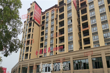 密州锦源小区3室2厅2卫136m2中档装修